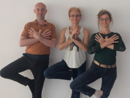 professeur de yoga nantes AYOG - cours et ateliers de yoga