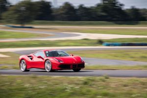 Ferrari 488 GTB sur circuit